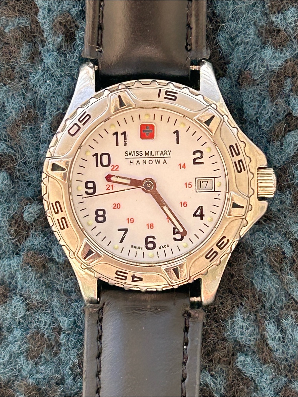 Swiss Military Hanowa Women's Watch. Leather band. New battery works great!